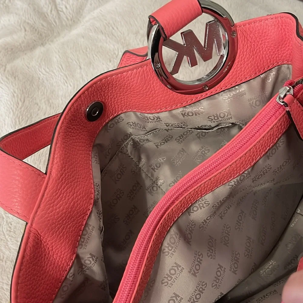 MICHAEL KORS LARGE SATCHEL PURSE - Picture 7 of 15